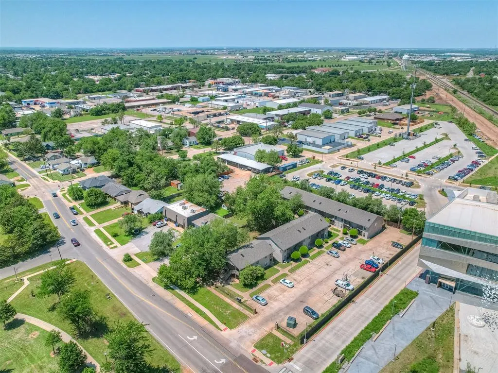 Photo 40 — 131 W Acres Street B, Norman, OK 73069