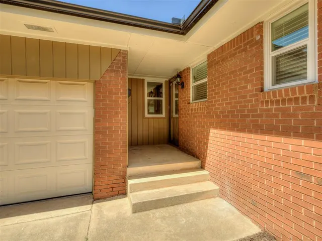 Photo 4 — 1435 NW 104th Street, Oklahoma City, OK 73114