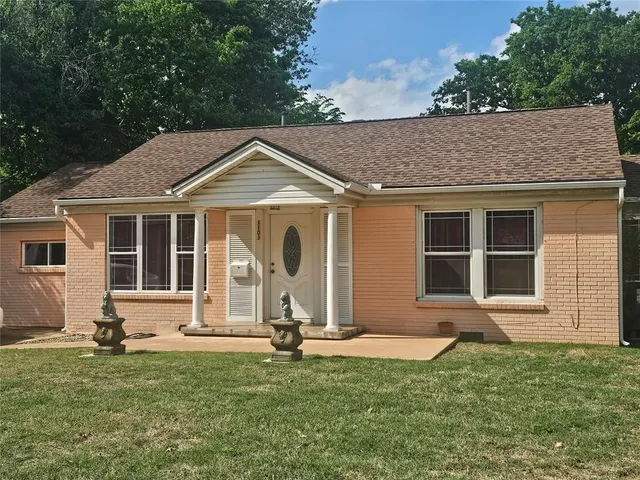 Photo 2 — 1103 McNamee Street, Norman, OK 73069