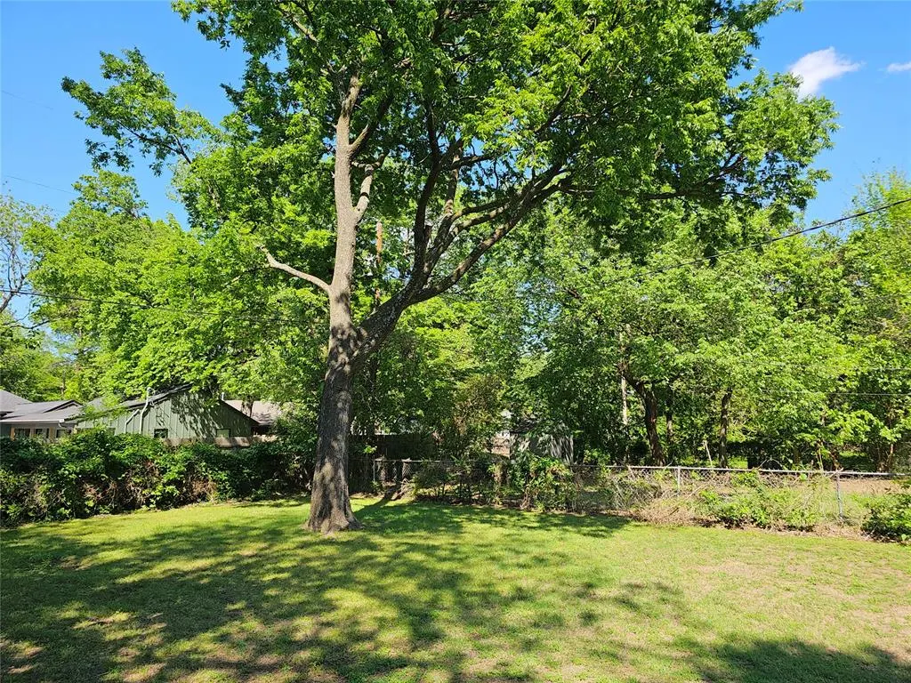 Photo 21 — 1103 McNamee Street, Norman, OK 73069