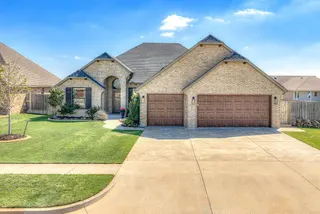 Sold home at 1230 NE Auburn Circle