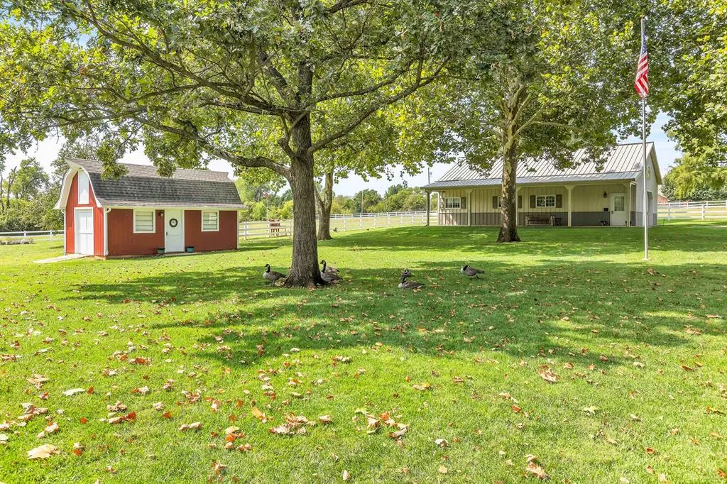 Photo 4 — 10800 S Brook Drive, Oklahoma City, OK 73165