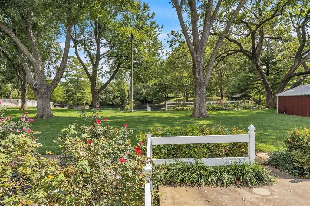 Photo 7 — 10800 S Brook Drive, Oklahoma City, OK 73165