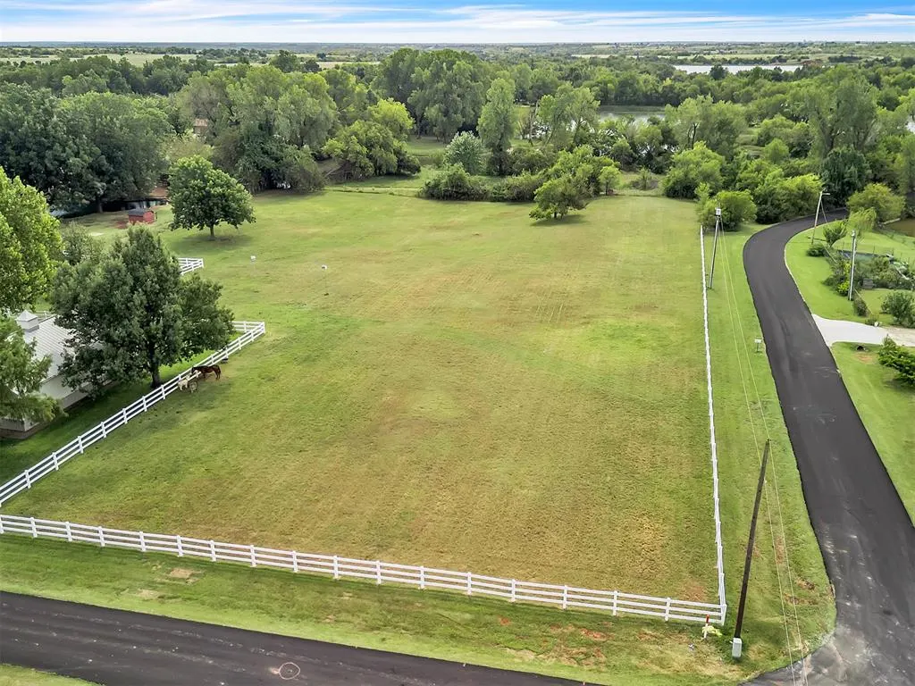 Photo 20 — 10800 S Brook Drive, Oklahoma City, OK 73165