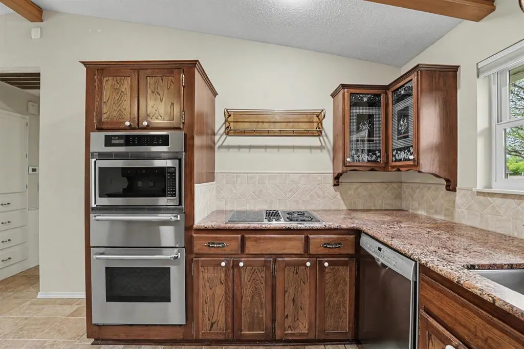 Photo 31 — 10800 S Brook Drive, Oklahoma City, OK 73165