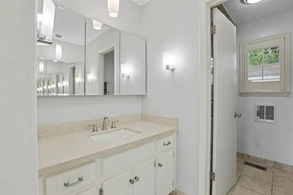 Photo 43 — 10800 S Brook Drive, Oklahoma City, OK 73165