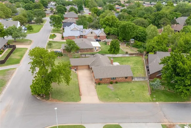 Photo 4 — 1440 Timber Creek, Weatherford, OK 73096