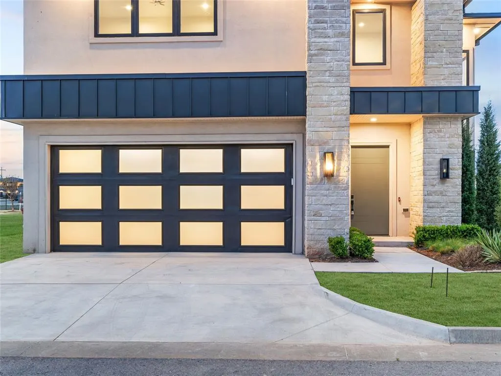 Photo 4 — 834 NW 72nd Street, Oklahoma City, OK 73116