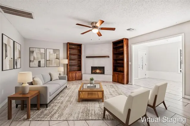 Photo 3 — 3821 W Oakcliff Drive, Oklahoma City, OK 73135