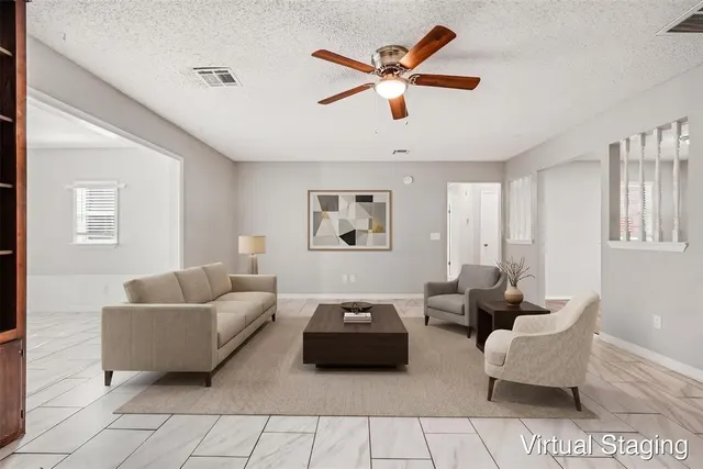 Photo 8 — 3821 W Oakcliff Drive, Oklahoma City, OK 73135