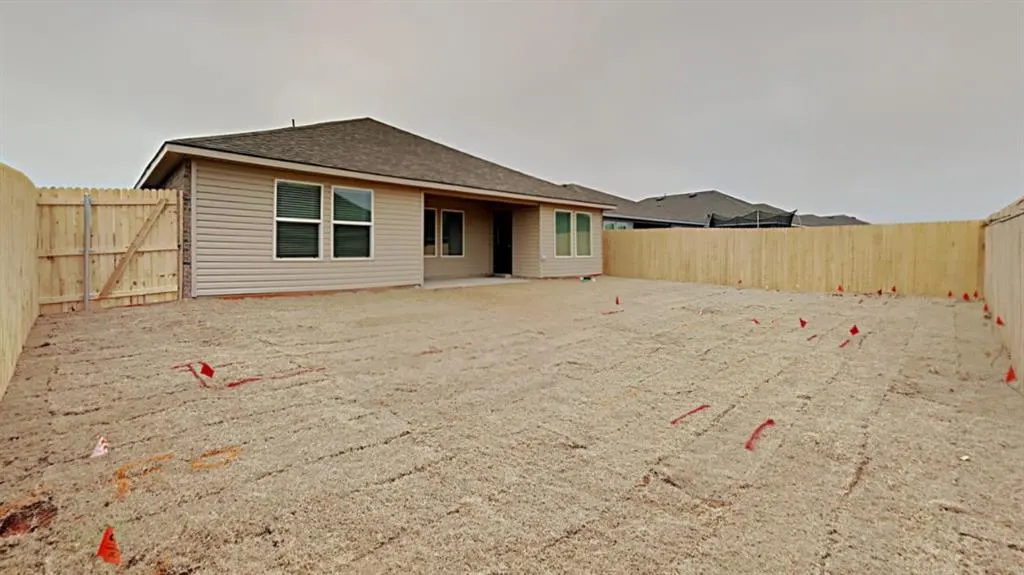 Photo 17 — 4304 Colt Drive, Mustang, OK 73064