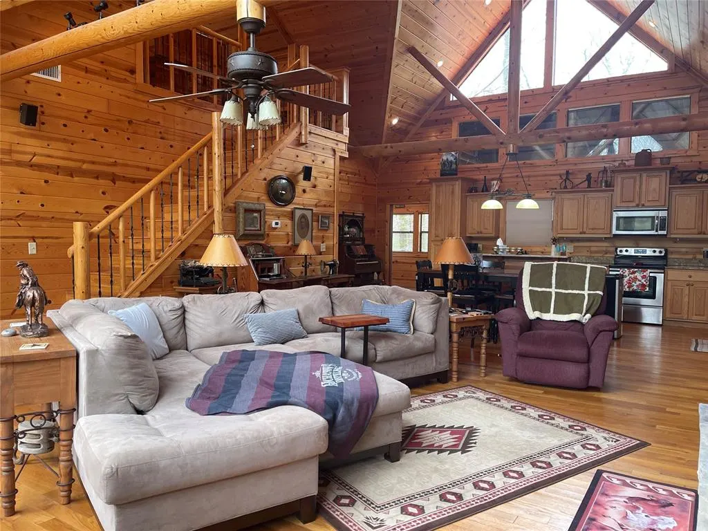Photo 8 — 177 Albacore Road Road, Hochatown, OK 74728