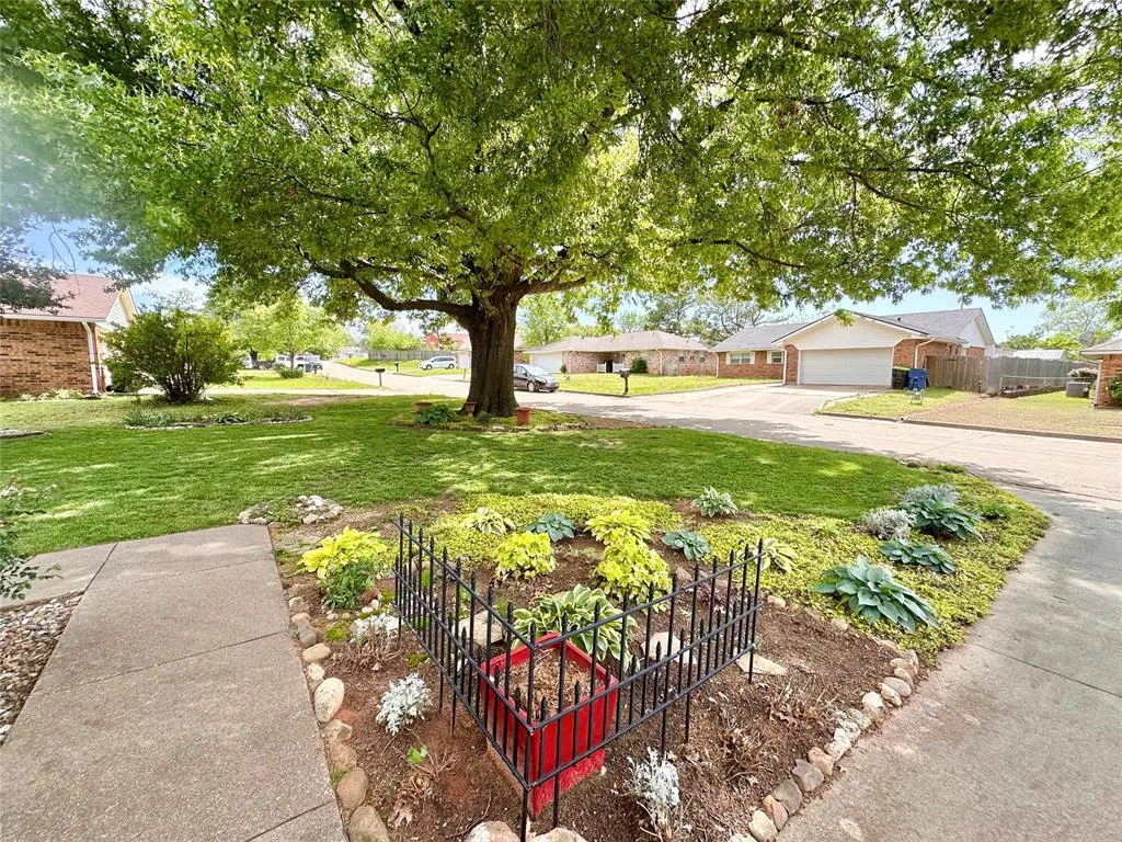 Photo 38 — 507 Mark Street, Tecumseh, OK 74873