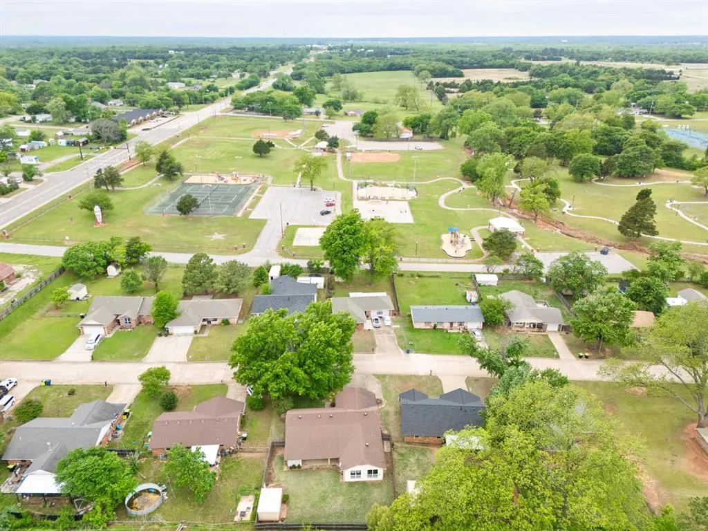 Photo 48 — 507 Mark Street, Tecumseh, OK 74873