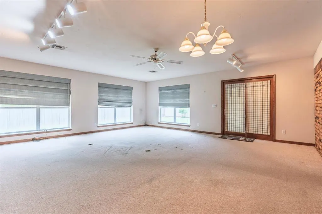 Photo 14 — 507 Mark Street, Tecumseh, OK 74873
