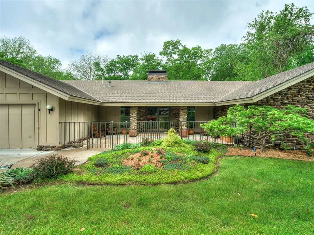 Photo 6 — 6652 S Jamestown Place, Tulsa, OK 74136