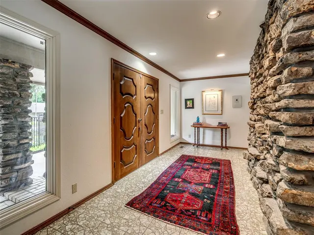 Photo 8 — 6652 S Jamestown Place, Tulsa, OK 74136