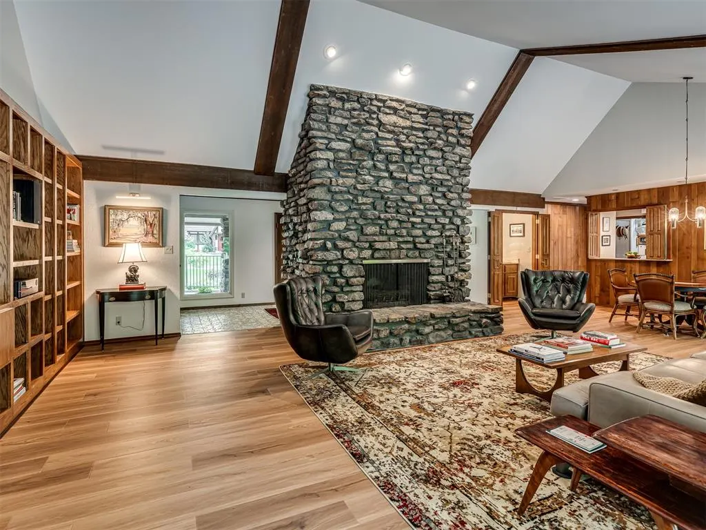 Photo 10 — 6652 S Jamestown Place, Tulsa, OK 74136