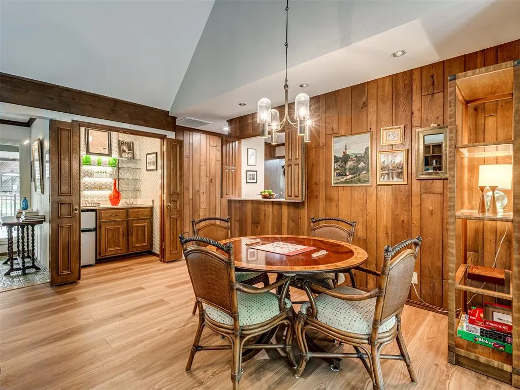 Photo 12 — 6652 S Jamestown Place, Tulsa, OK 74136