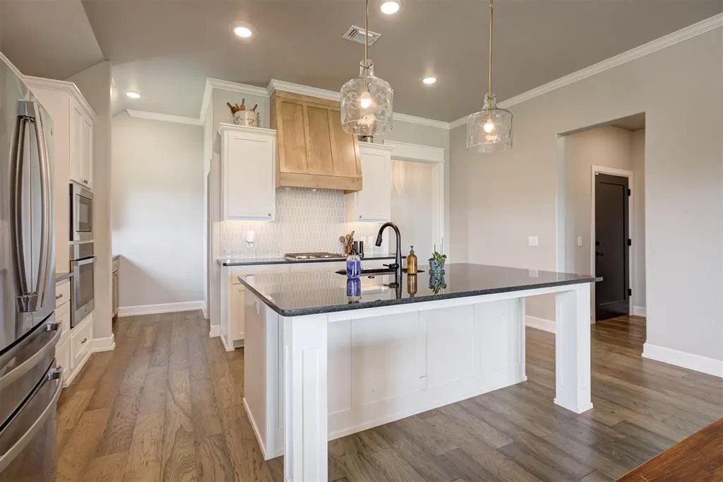 Photo 3 — 13501 Hickory Way, Edmond, OK 73025