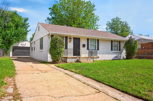 Front exterior — 111 E Kittyhawk Drive, Midwest City, OK 73110