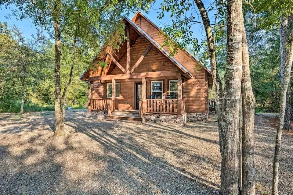 Photo 4 — 218 Timber Hills Lane, Broken Bow, OK 74728
