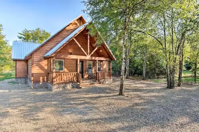Photo 5 — 218 Timber Hills Lane, Broken Bow, OK 74728