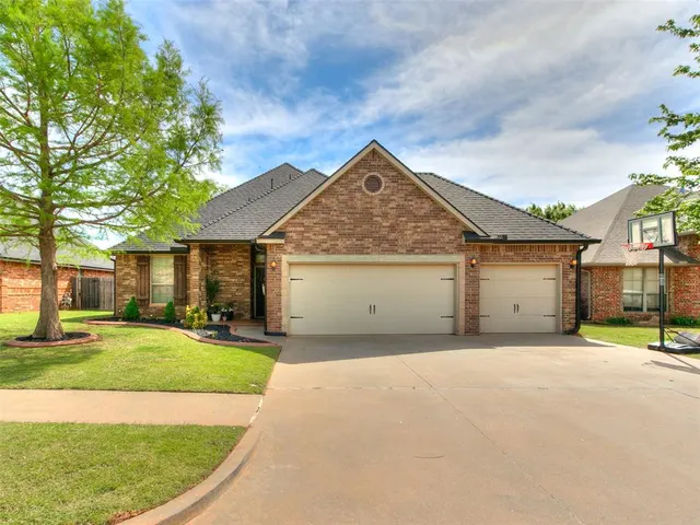Front exterior — 4816 Granite Drive, Oklahoma City, OK 73179