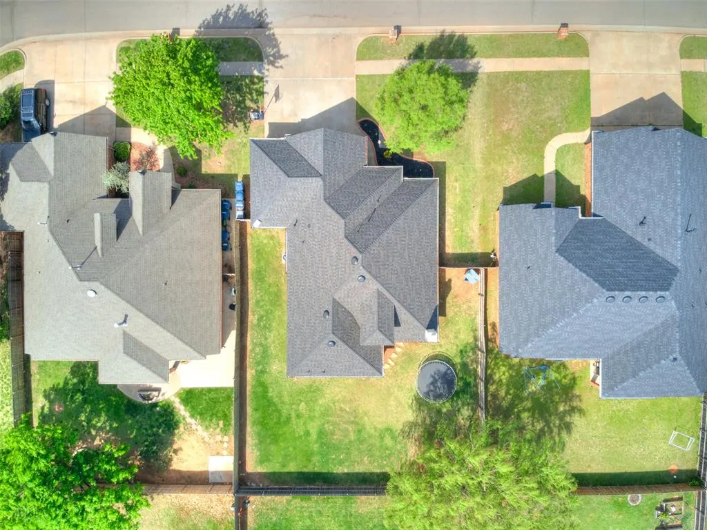 Photo 9 — 4816 Granite Drive, Oklahoma City, OK 73179