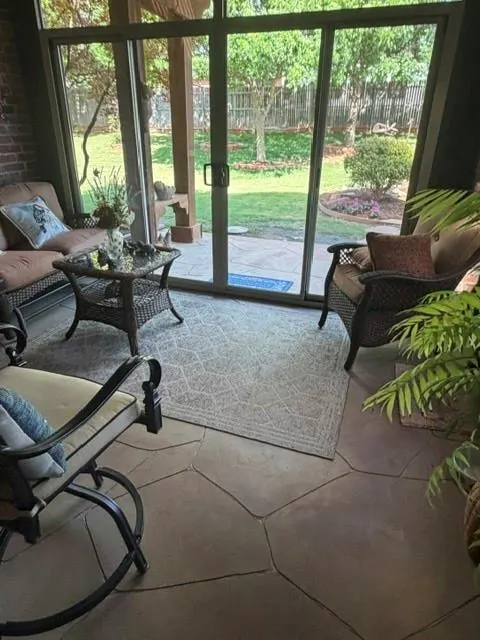 Photo 3 — 3106 Hampshire Lane, Oklahoma City, OK 73179