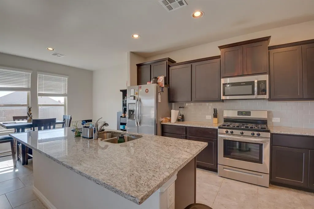 Photo 14 — 11236 SW 36th Street, Yukon, OK 73099