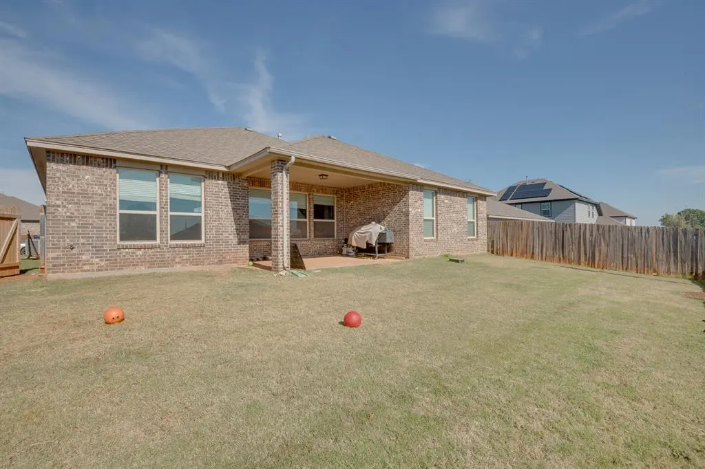 Photo 31 — 11236 SW 36th Street, Yukon, OK 73099