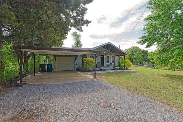 Photo 2 — 1116 N Timber Road, Oklahoma City, OK 73130