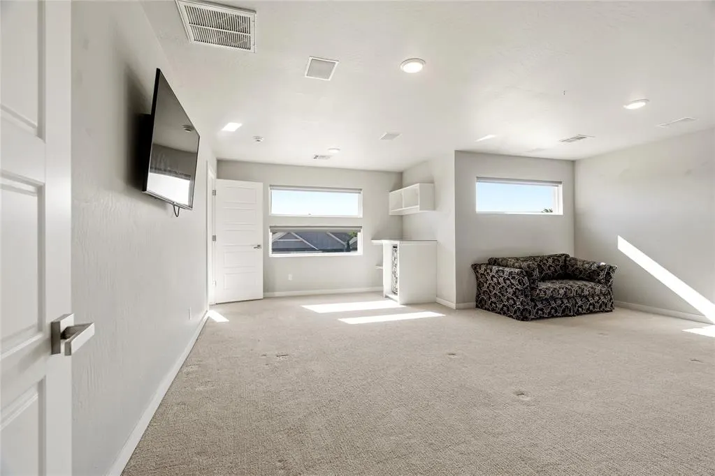 Photo 31 — 12913 Black Hills Drive, Oklahoma City, OK 73142