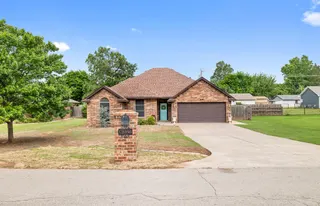 Sold home at 508 N Van Buren Avenue
