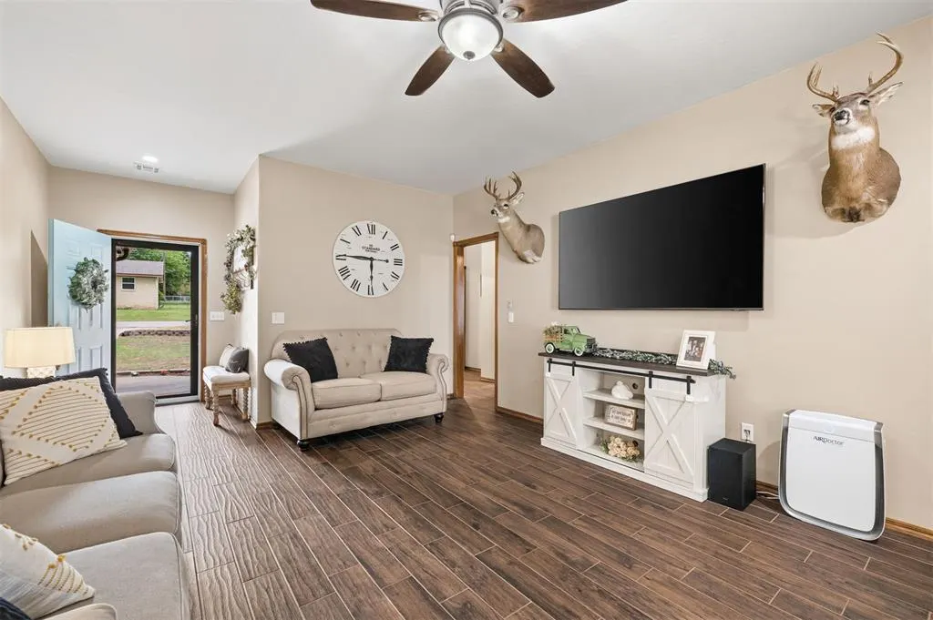 Photo 5 — 508 N Van Buren Avenue, Blanchard, OK 73010