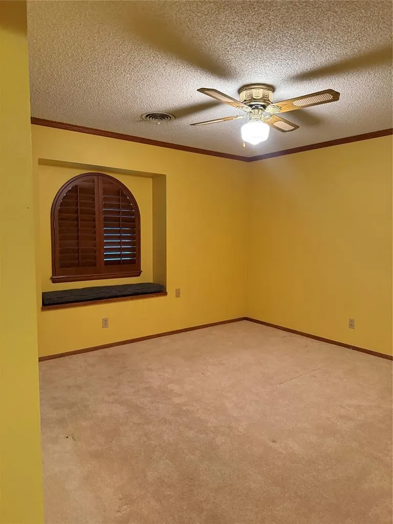Photo 11 — 2013 N Mockingbird Lane, Altus, OK 73521