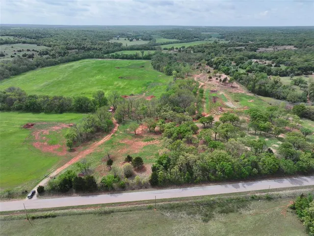 Photo 2 — 3 Wild Horse Creek, Luther, OK 73054