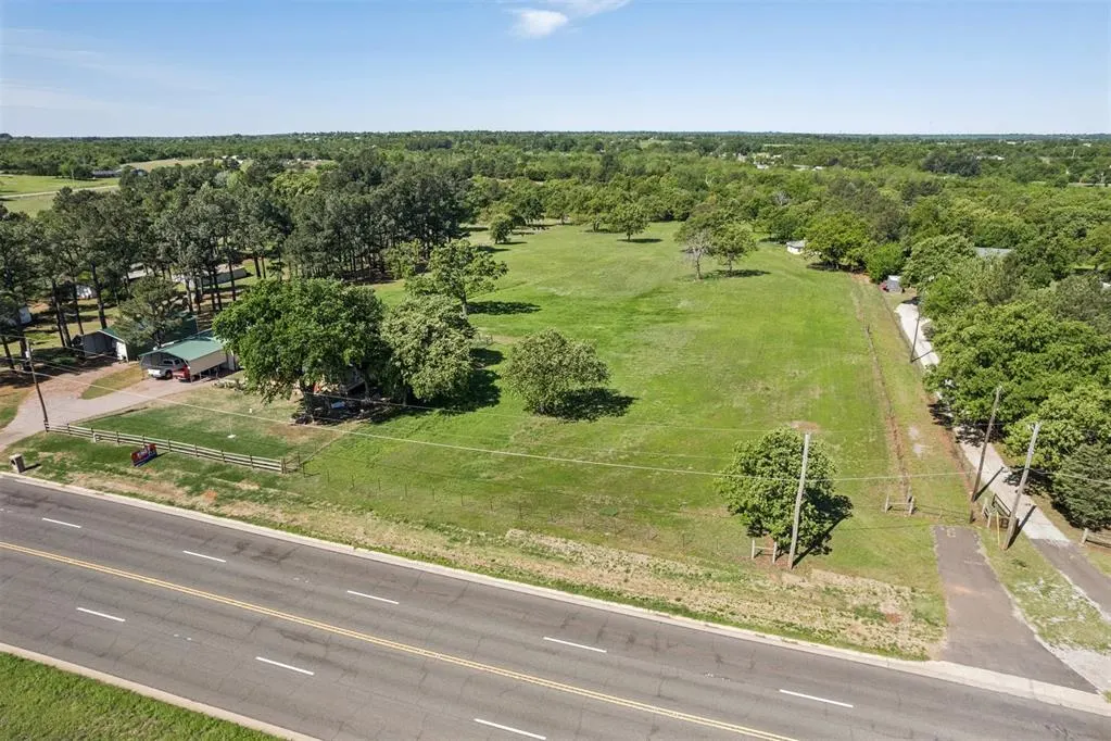 Front exterior — 1201 S Harrah Road, Harrah, OK 73045