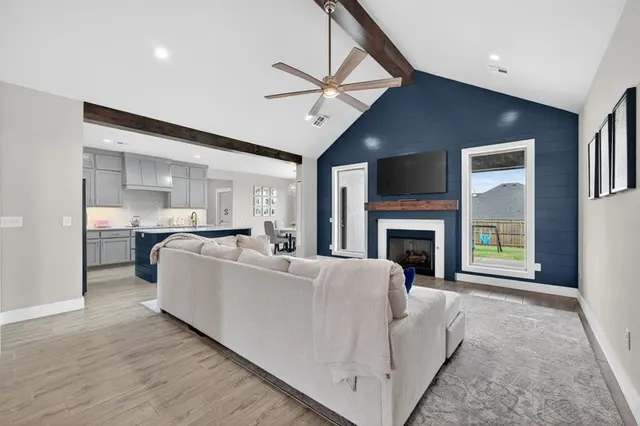 Photo 3 — 637 Megan Lane, Blanchard, OK 73010