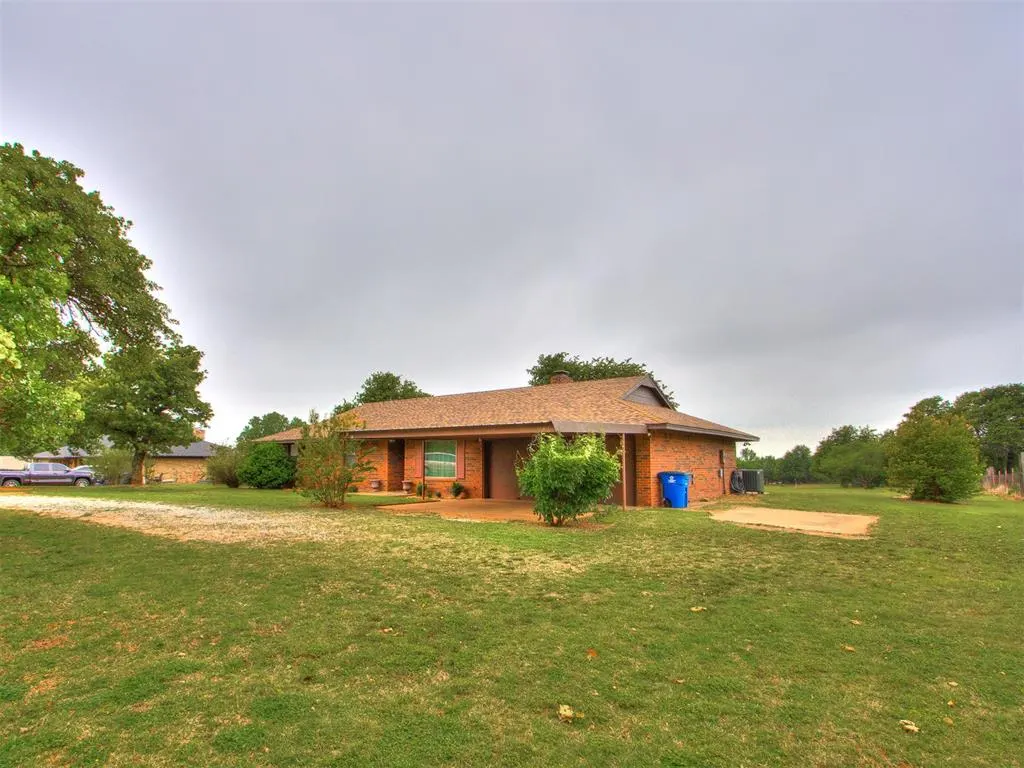 Photo 20 — 954 S Sara Road, Tuttle, OK 73010