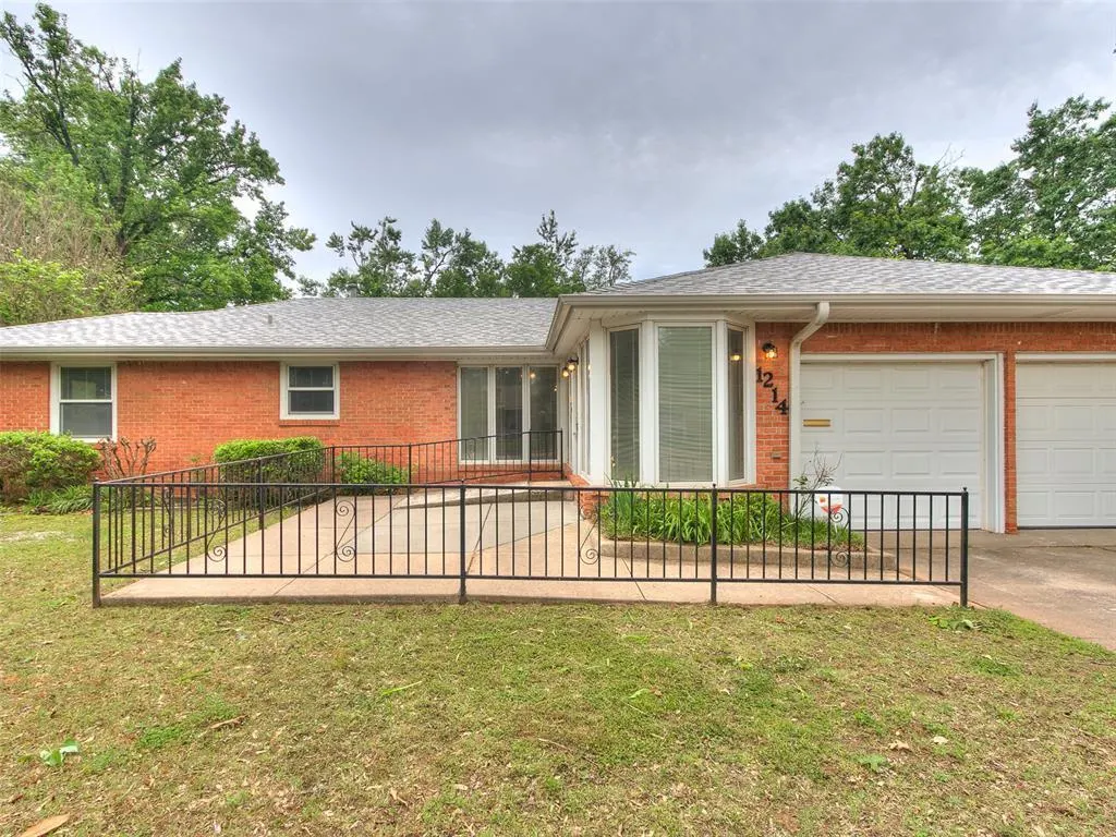 Front exterior — 1214 Cruce Street, Norman, OK 73069