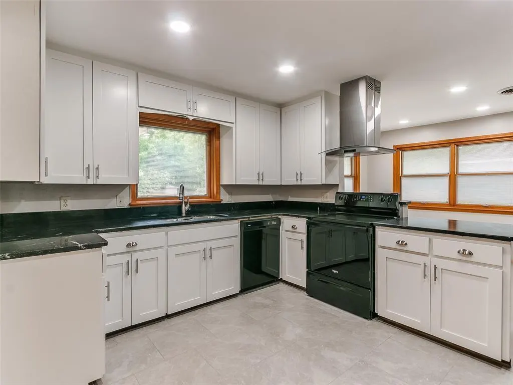 Photo 9 — 1214 Cruce Street, Norman, OK 73069