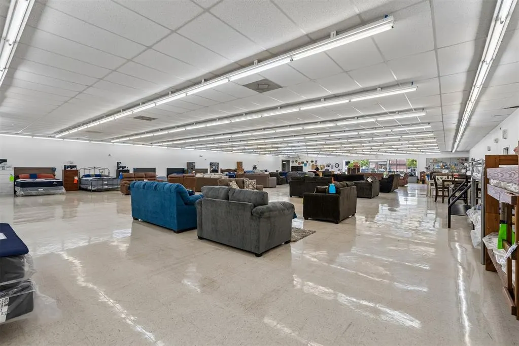 Photo 9 — 102 E Central Boulevard, Anadarko, OK 73005