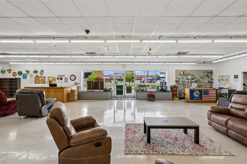 Photo 12 — 102 E Central Boulevard, Anadarko, OK 73005