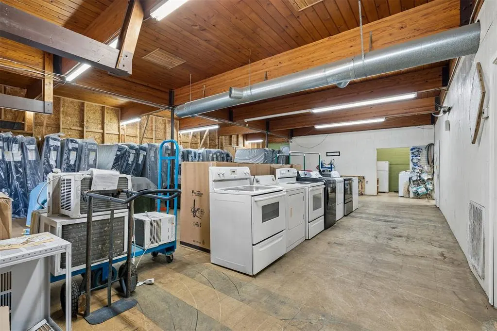 Photo 37 — 102 E Central Boulevard, Anadarko, OK 73005