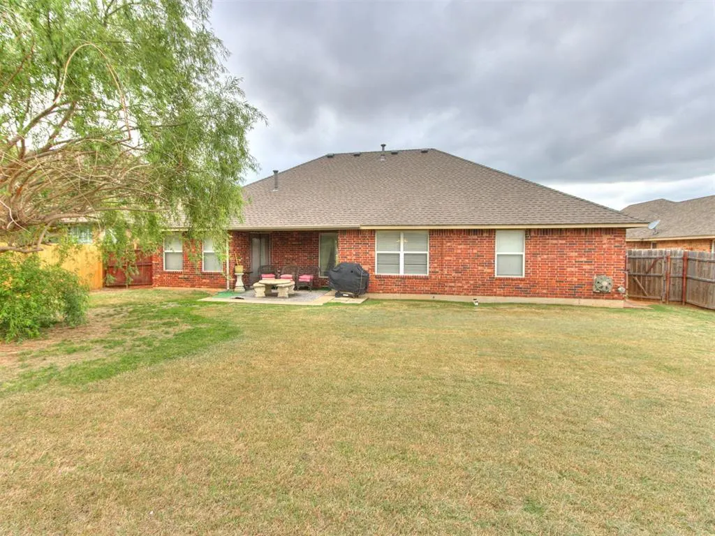 Photo 44 — 10320 Queensbury Drive, Yukon, OK 73099