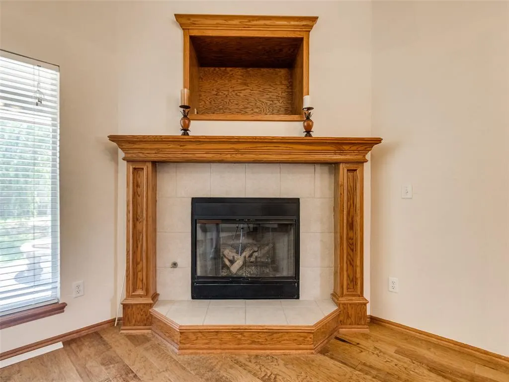 Photo 4 — 10320 Queensbury Drive, Yukon, OK 73099