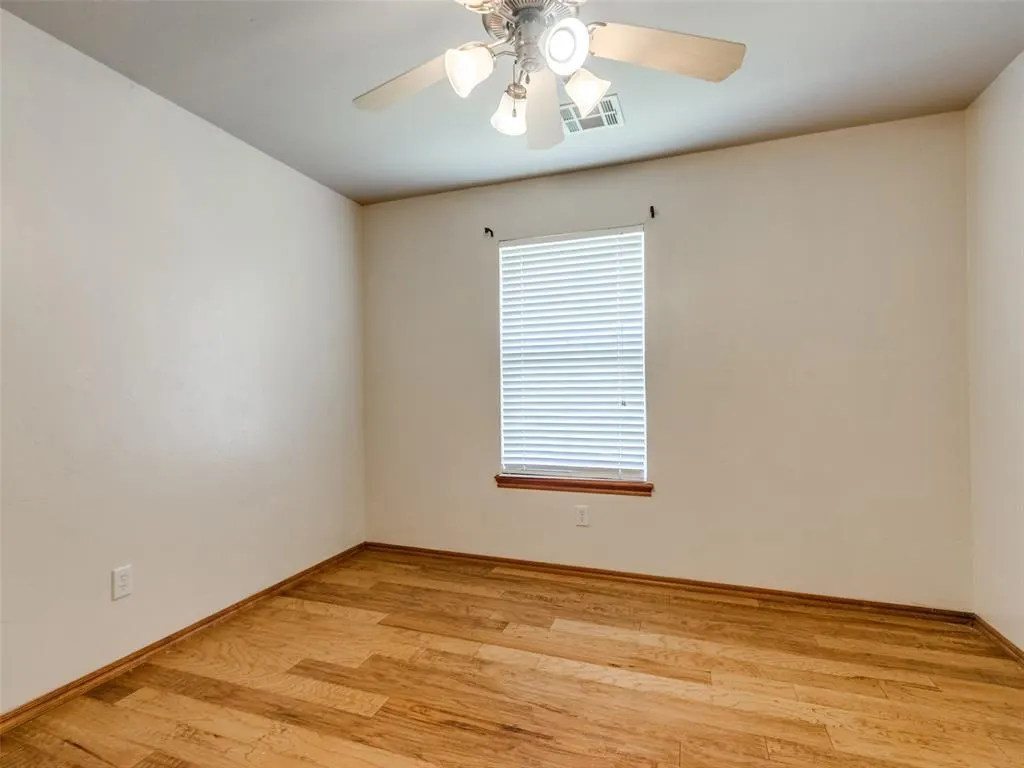 Photo 22 — 10320 Queensbury Drive, Yukon, OK 73099