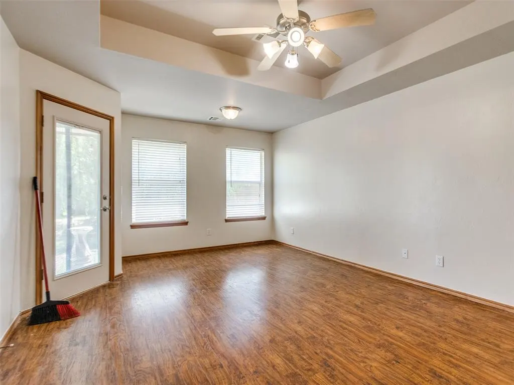 Photo 33 — 10320 Queensbury Drive, Yukon, OK 73099